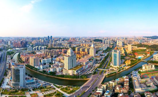 江门市第八次归侨侨眷代表大会召开:广泛凝聚侨心侨力侨智 积极参与建设侨都四大国家平台