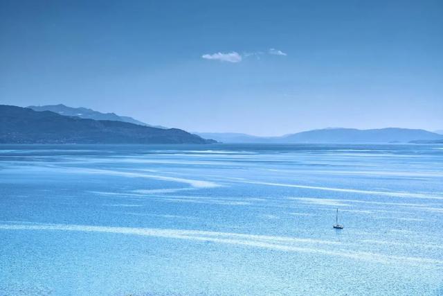 抚仙湖畔,开启一场光影和思想之旅