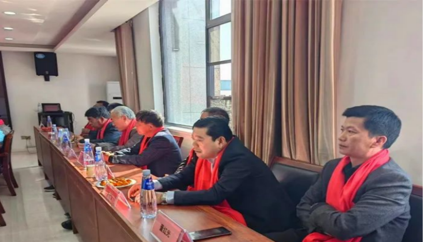 河南省虞城县田庙乡腾湾村召开返乡能人座谈会—返乡凝心聚合力,共话发展