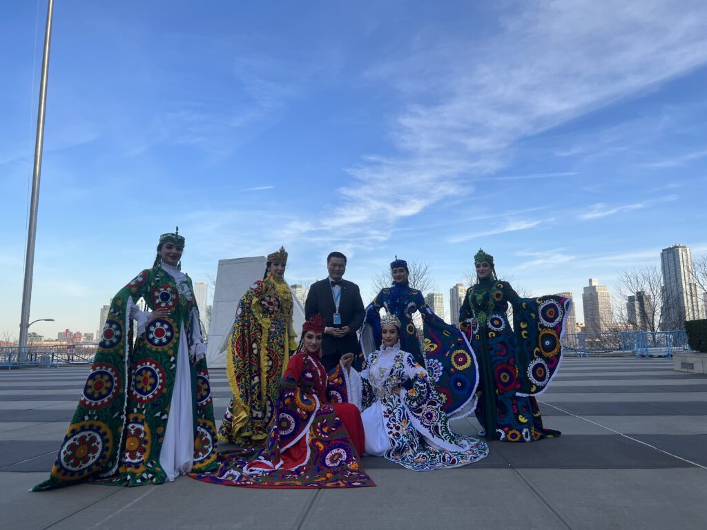 联合国网合集团热烈欢迎孟加拉国外交部部长Dr.A.K.Abdul Momen出席联合国水会议盛大活动