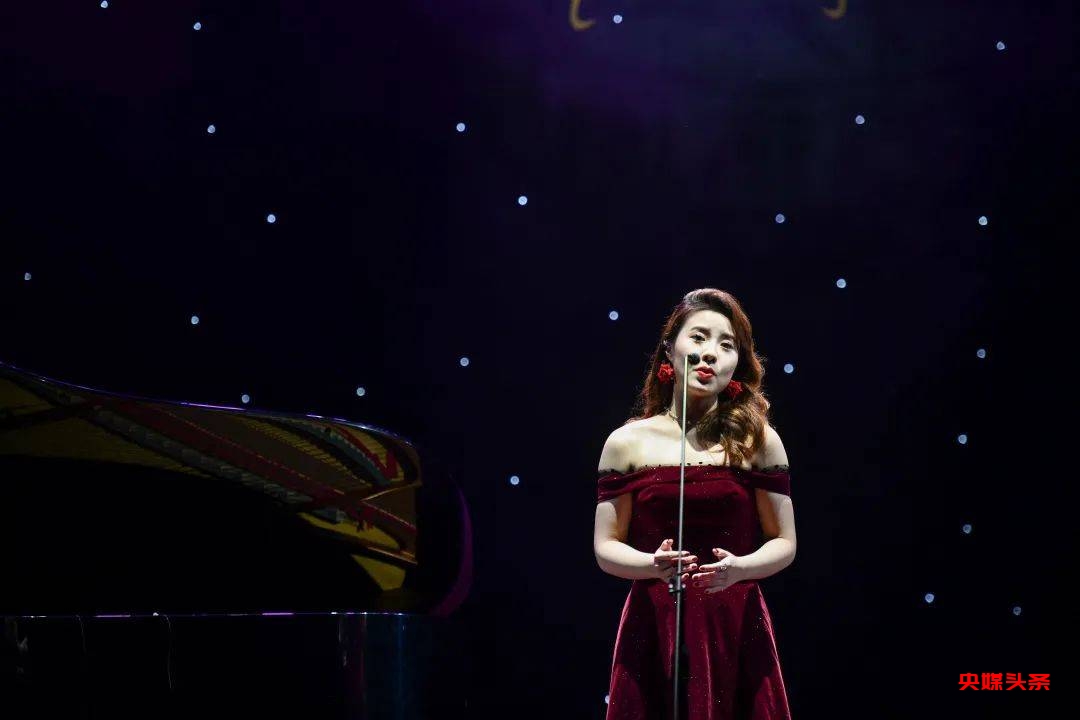 艺术发现师生唱响深圳