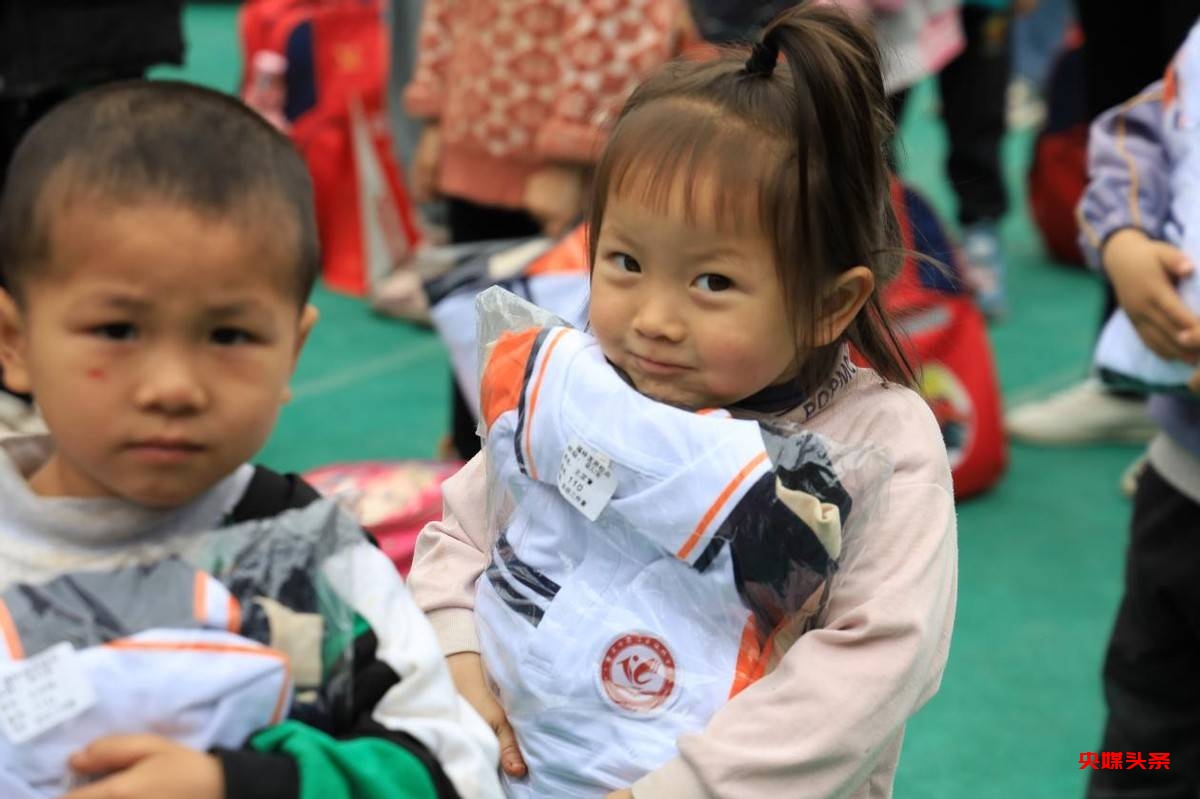 尧泰汉海五城联动,“益”起圆梦!用爱守护成长,助力502名孩子实现心愿