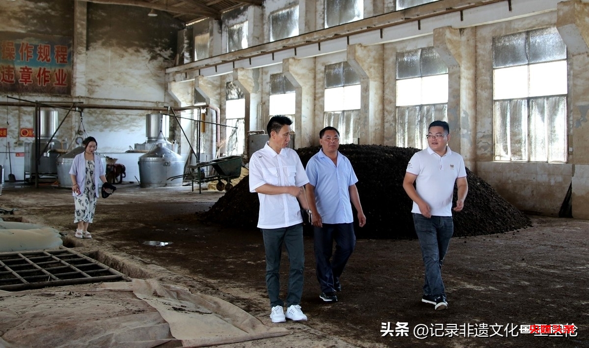 贵州古传酿酒(集团)与贵州湄潭吉相商贸共同开发“邀客饮”酱酒