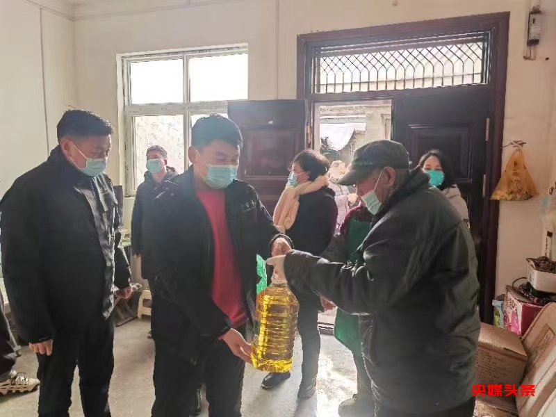 关于周口爱心人士王留长带领儿子公益行!