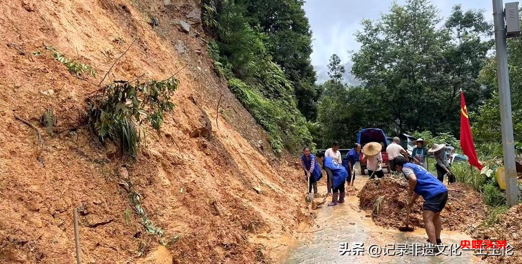 【抢险保畅】从江县下江镇松陇村:党员干部齐上阵守护家园