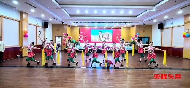 毕节八小红小兵宣传队,不忘初心,传承六十年经典,燃爆毕节山城