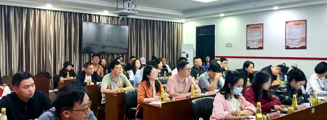 贵州(国际)刺梨品牌文化推广活动吉祥物“福甜甜”在凉都六盘水举行发布会