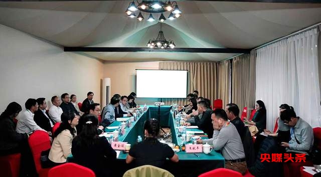 2025广西东兰坡豪湖露营地交流沙龙：共绘粤桂滇黔露营文旅新蓝图