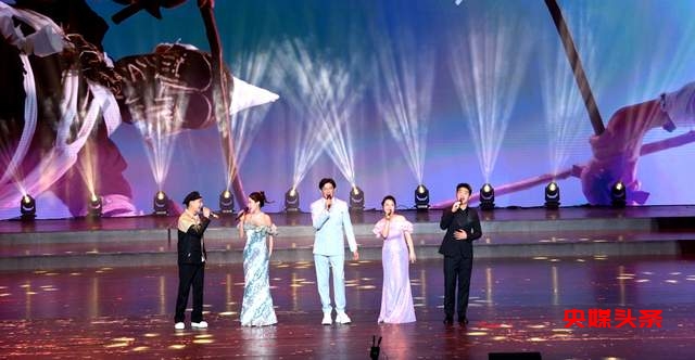 荣耀回归，深情献唱 —— 孔孔成个人公益音乐会燃爆毕节大剧院