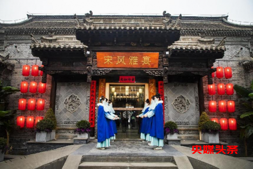 风雅蝶变——记中国烹饪大师成国富