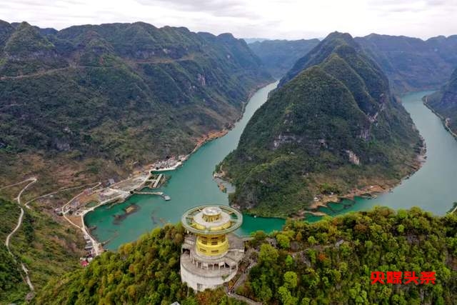 在被誉为“坡豪千岛湖”的秘境中，垂钓盛宴已燃情开启！