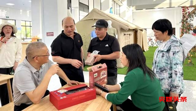 江西省抚州市政协副主席唐永文点赞东兰生态康养露营产业