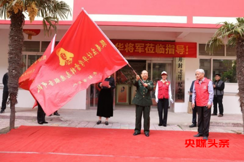 “当代雷锋”庄仕华走进开封雷锋纪念馆