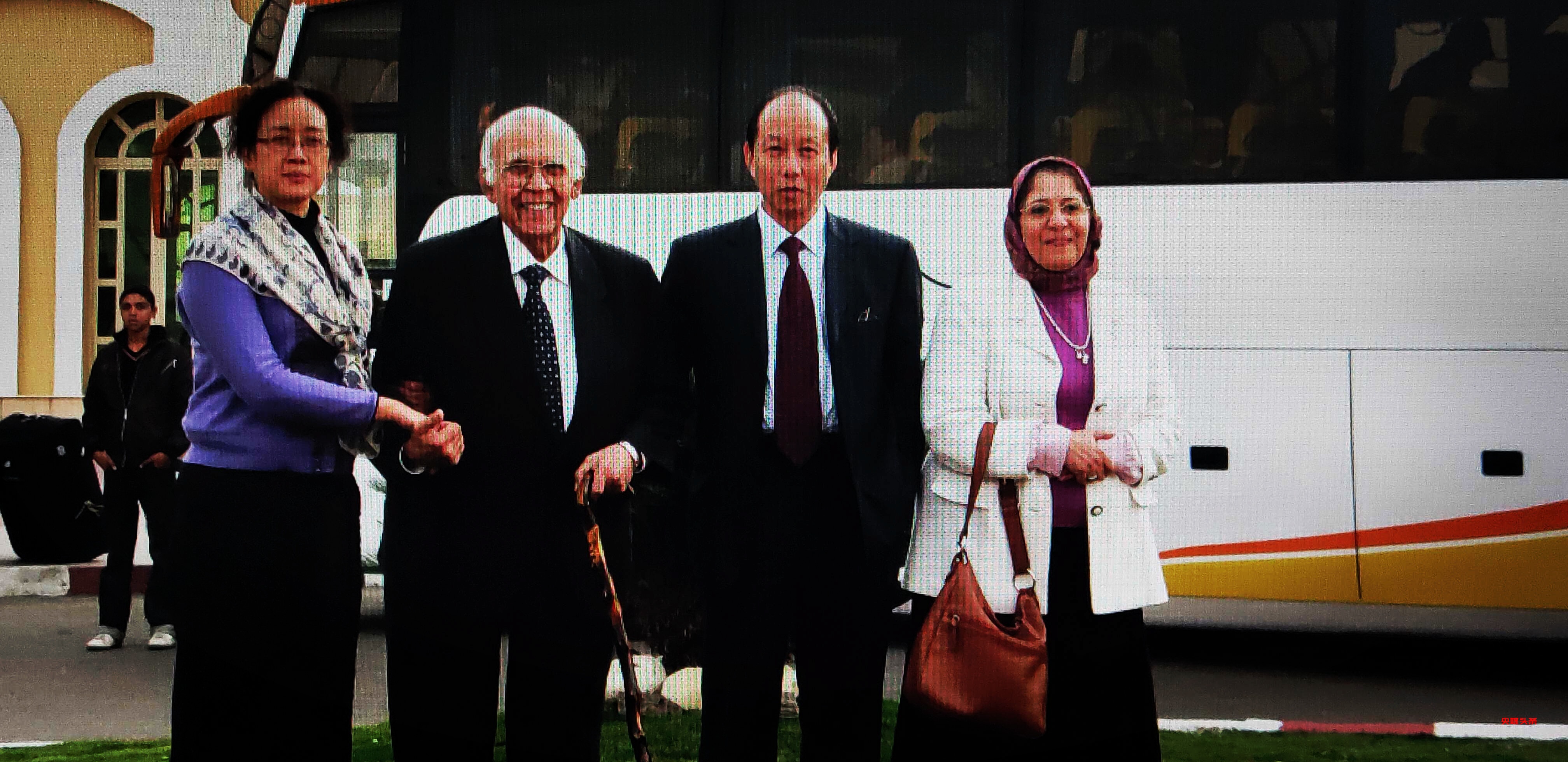 跨越千年的对话：陈子久用科学验证傣医古方奇迹