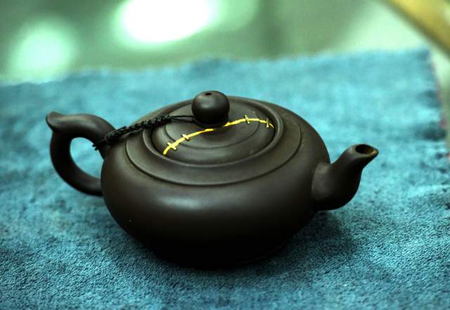 柳波：传承锔瓷非遗文化在残瓷中寻找残缺美学