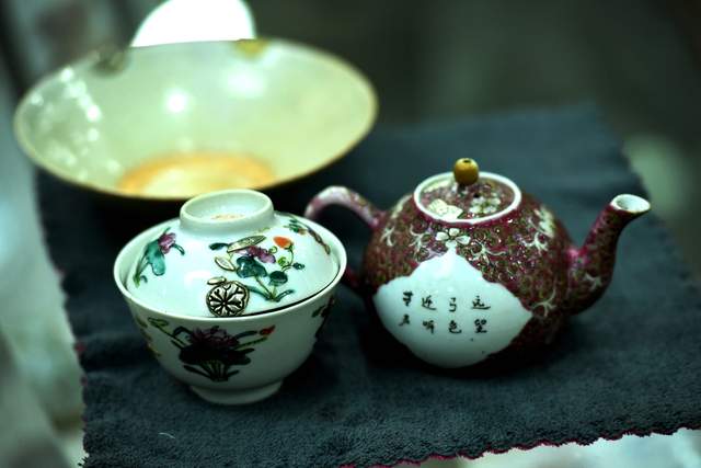 柳波：传承锔瓷非遗文化在残瓷中寻找残缺美学