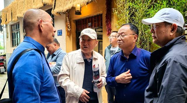 追寻先辈足迹，共筑新时代长征路 —— 纪念中央红军长征“乌江天险重飞渡、兵临贵阳逼昆明”段90周年活动纪实