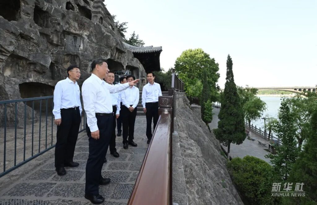 习近平在河南洛阳市考察调研