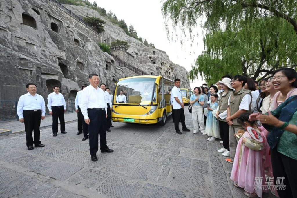 习近平在河南洛阳市考察调研