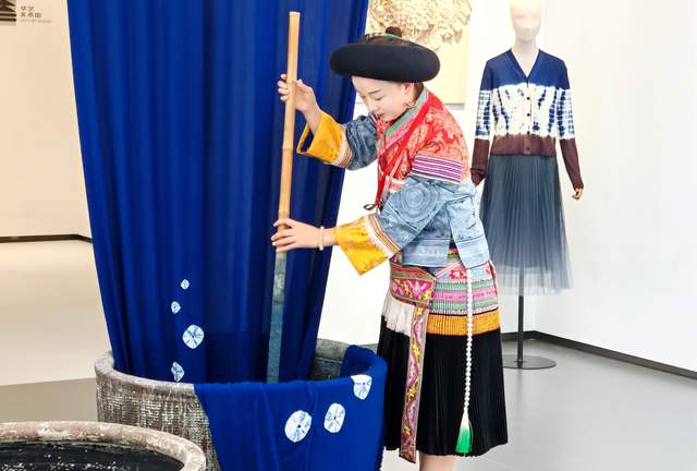 熊兆美：坚守蜡染传承与创新让非遗传承“活起来”