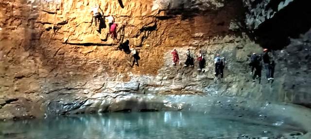 遵义市绥阳县·双河溶洞景区：赛动黔景，悦动遵义2025自驾集结赛震撼启幕