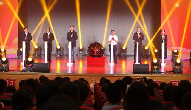 贵州省大学生歌唱比赛燃爆绥阳，青春与山水共谱华章