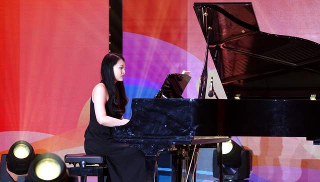 贵州省大学生歌唱比赛燃爆绥阳，青春与山水共谱华章