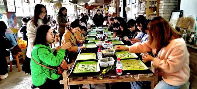 潘玉华：以纸为媒，唤醒丹寨非遗之魂