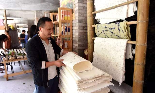 潘玉华：以纸为媒，唤醒丹寨非遗之魂