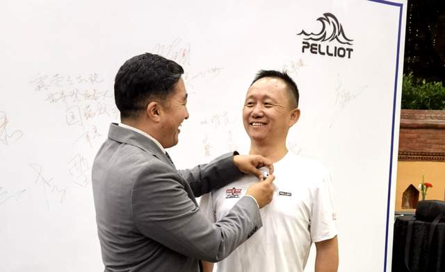 2025尼泊尔珠峰登顶者峰会：勇者荣耀，中国智造闪耀雪山之巅