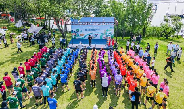 杭州湘湖龙舟赛圆满落幕，端午市集与水上运动嗨翻天！