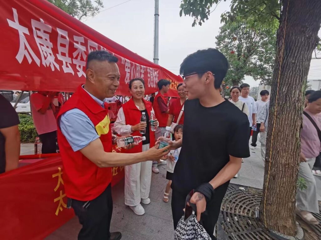 河南太康：齐心协力为高考保驾护航