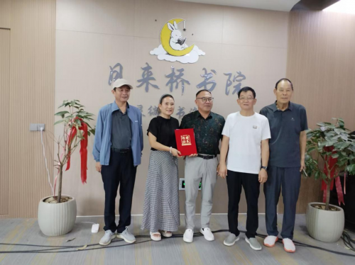 “赠人玫瑰，手有余香”——新乡县金福防护用品有限公司总经理陈周永的慈善之举