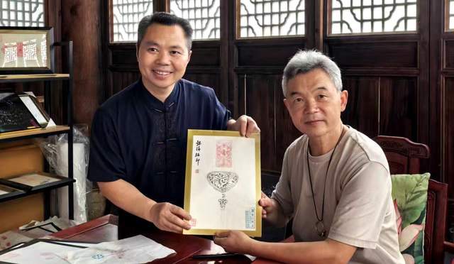 银拓非遗技艺走进都匀 市民体验传统艺术魅力