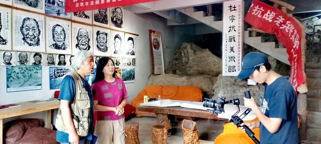 当画笔遇见军功章：一位艺术家与老兵的三十年不解之缘