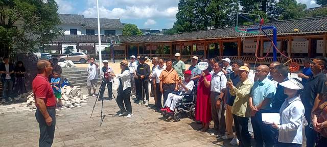 传承红色基因！青岩狮子山阻击战烈士纪念碑奠基仪式隆重举行