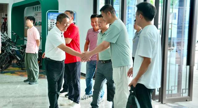 潜山市领导实地考察露营之家 推动文旅产业高质量发展