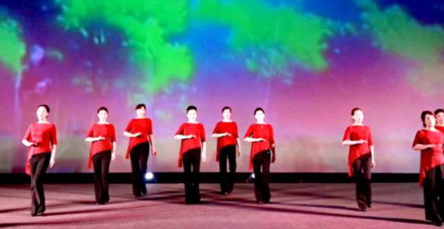 从音乐学院到世界舞台：李艳琴的音乐追梦记