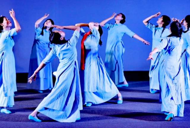 从音乐学院到世界舞台：李艳琴的音乐追梦记