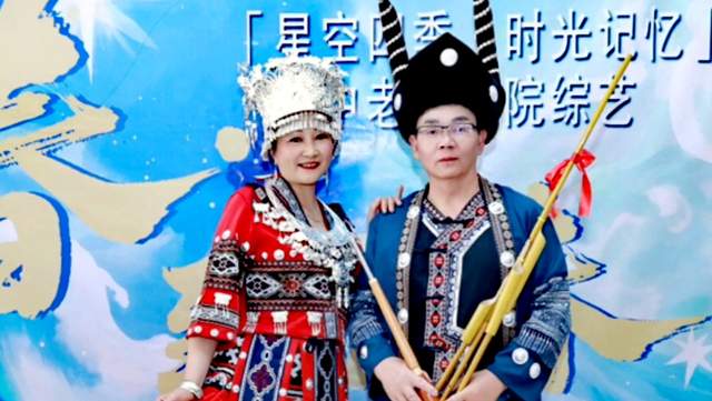 从音乐学院到世界舞台：李艳琴的音乐追梦记