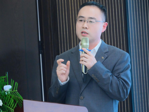 风雨逐梦——记弘毅集团董事长刘红军