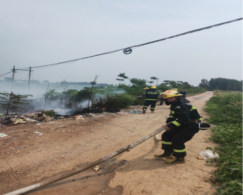 河南安阳:临危不乱!成功避免一场火灾事故