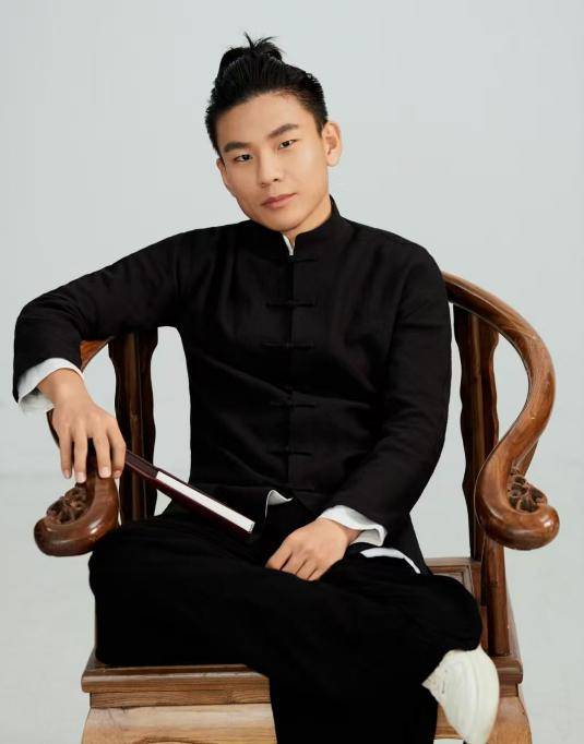 “手”护健康——振动拍打非遗传承人刘啸轩